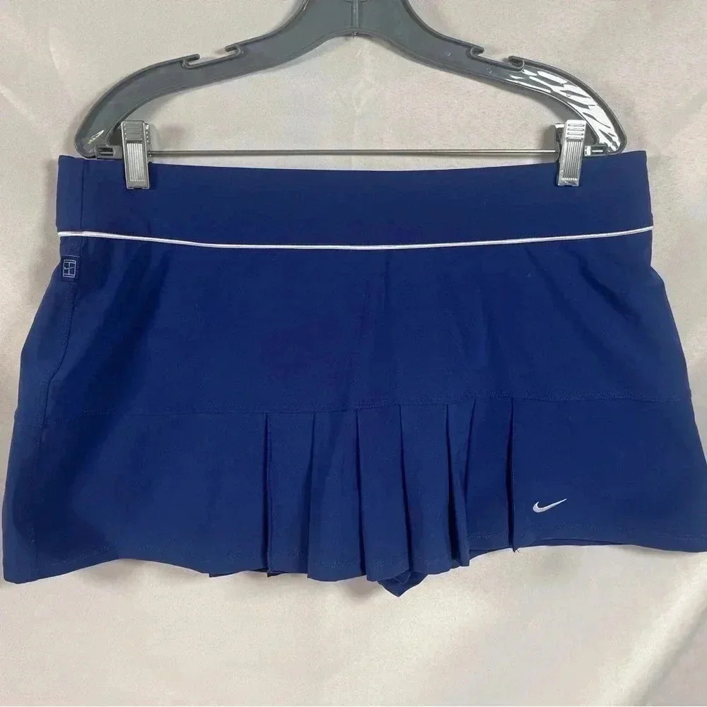 Nike Women's Essential Victory Tennis Pickleball Skort Blue Large